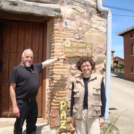 Refugio Peregrinos Acacio & Orietta Hostel Viloria de Rioja Exterior photo